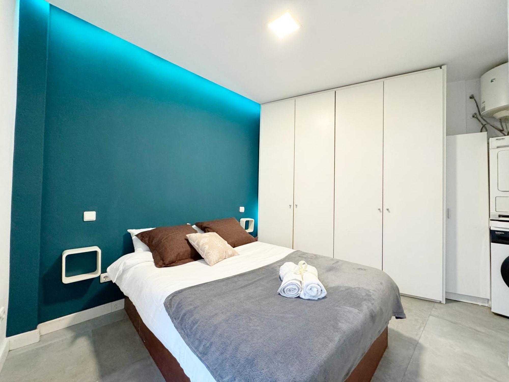 Appartement Luminoso, Con Patio Y Buena Zona *